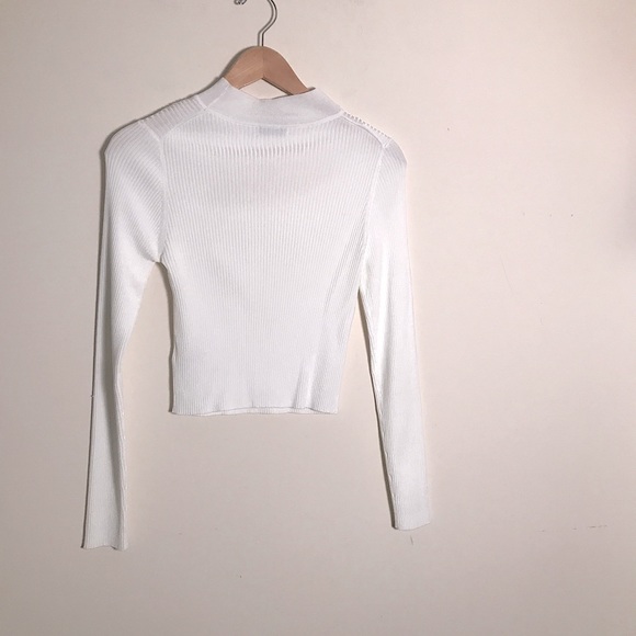 BABATON | M Imprint Cut Out Long Sleeve Top White - Picture 12 of 12